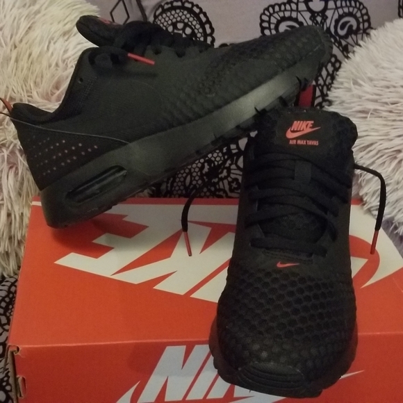 Nike Tavas (SOLD) - Picture 7 of 7